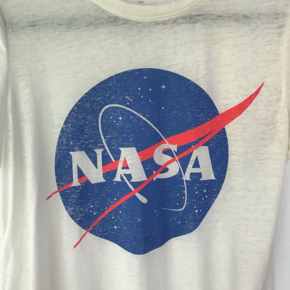 EUC Zoe + Liv NASA Graphic T-Shirt - Picture 4 of 8
